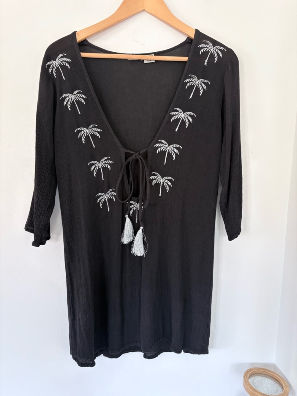 RAYA SUN Sz S/M Black Beach Cover Up Gray Accent Deep Vee Tassel Ties